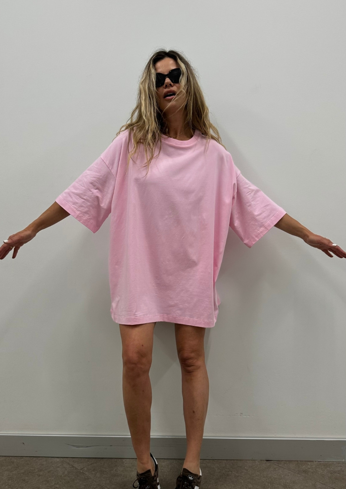 Tシャツ・カットソー MEDM 88rising Money Lucky Rose big M tee unisexual big-guy-players-club-rose-tee-